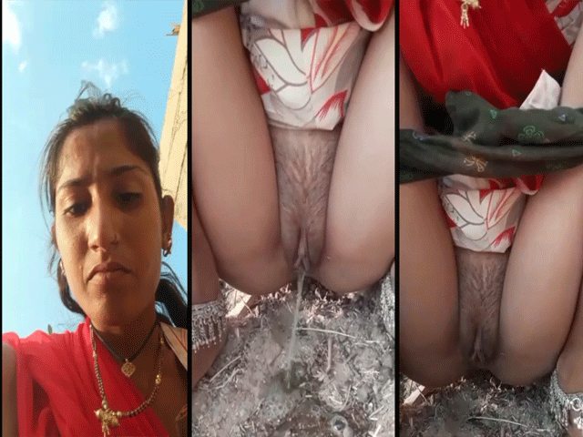 Dehati wife pissing outdoors