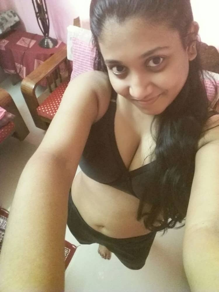 sexy leaked Desi nude pics