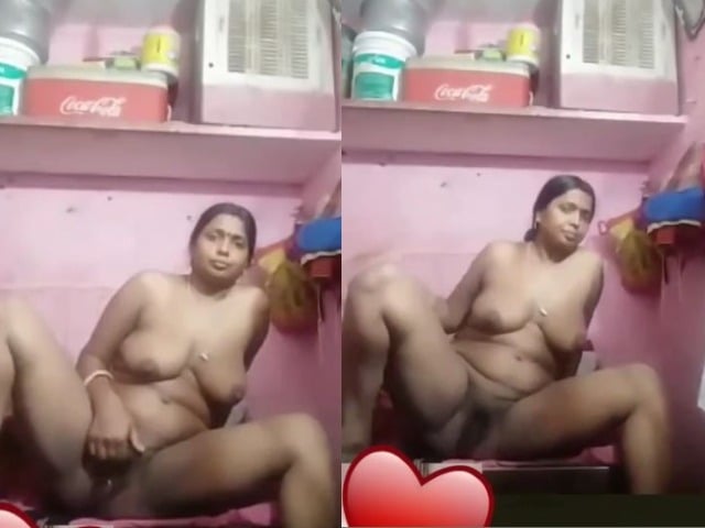 Indian Dehati wife naked pussy show