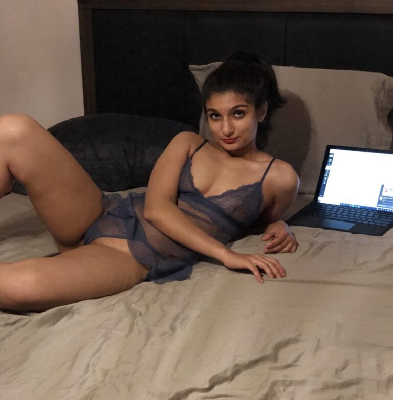 Indian girl erotic