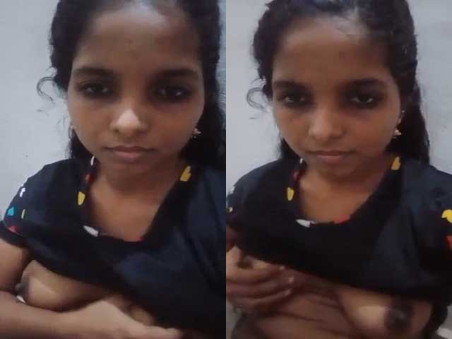 Andhra girl showing her small boobs