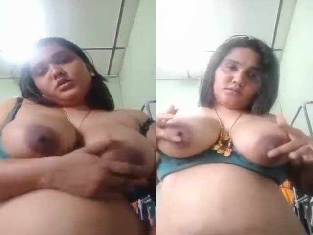 BBW Bhabhi showing her melons while