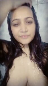 Beautiful Bangladeshi sexy Milf bathing