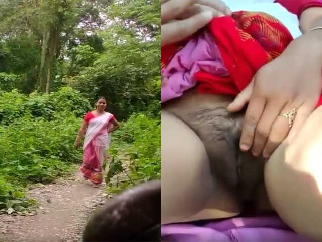 Assamese housewife enjoying illicit sex outdoors