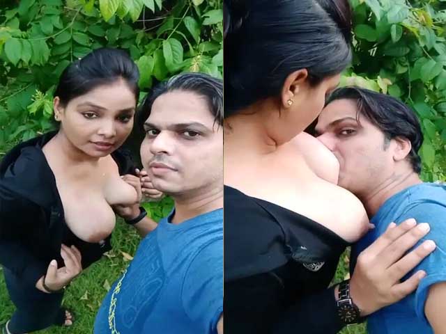 sucking boobs of gf outdoors on selfie