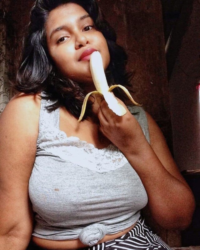 Sri Lankan big ass unmarried girl nude